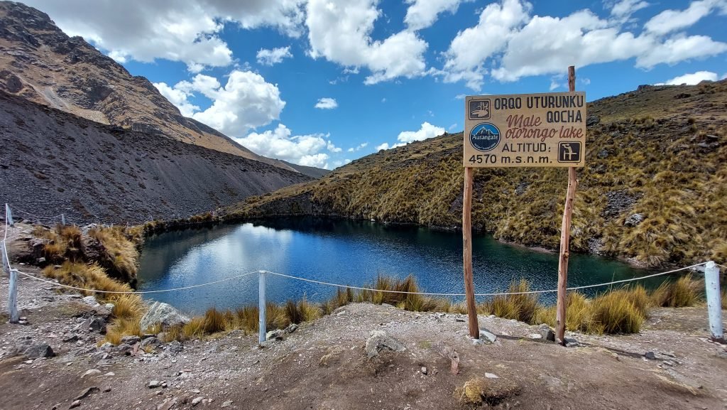 Orquo Uturunku Lagoon