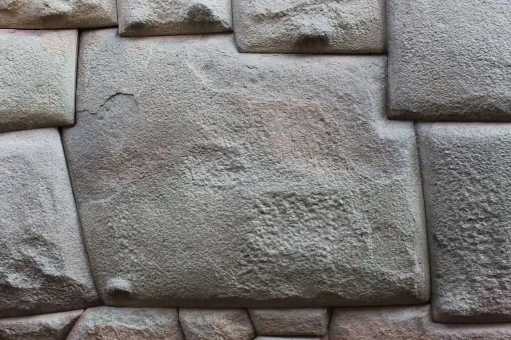 12 angle stone